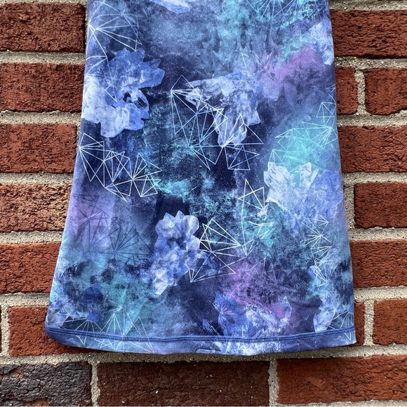 Ivivva by Lululemon Girl's Blue Tie Dye Tank Top Size 12 Activewear - Picture 8 of 8